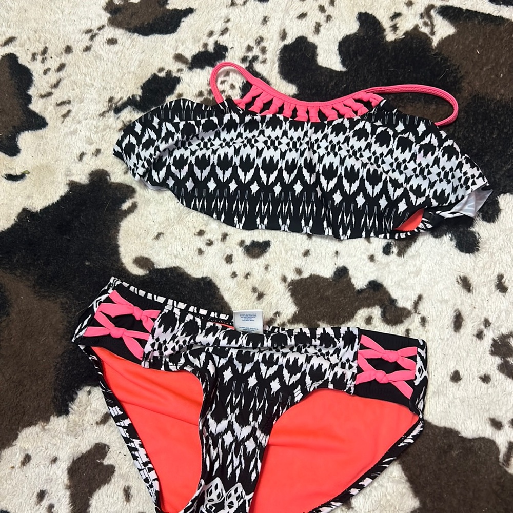 Adorable western child’s bathnsuit